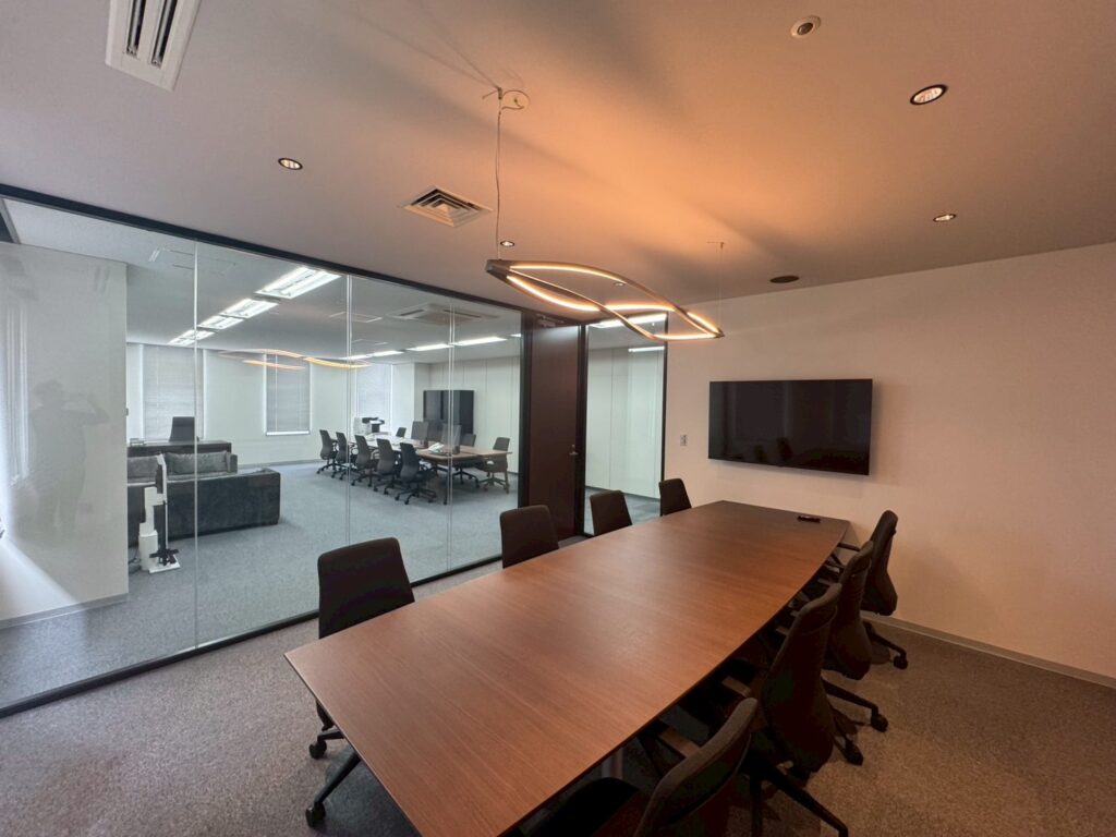 ビル内の事務所様　新装工事